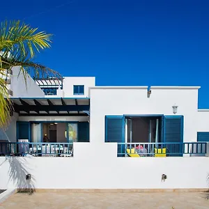 La Nina Bonita , Playa Blanca (Lanzarote) España